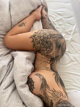 тату модель Donna Wildcard