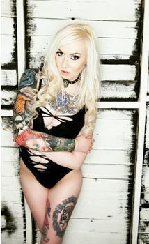 тату модель Jade Zombie
