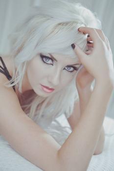 тату модель Jade Zombie