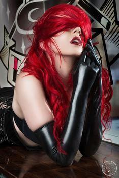 тату модель Jade Zombie