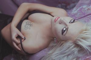 тату модель Jade Zombie