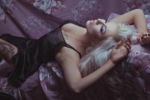 тату модель Jade Zombie