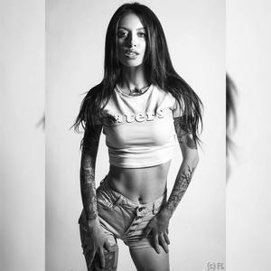 тату модель Karla Blackburn