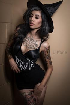 тату модель Karla Blackburn