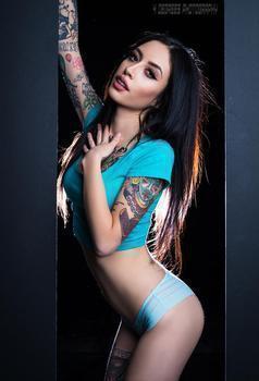 тату модель Karla Blackburn