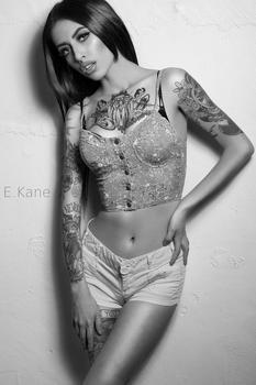 тату модель Karla Blackburn