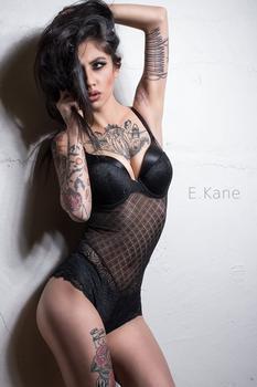 тату модель Karla Blackburn