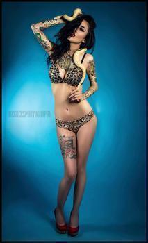 тату модель Karla Blackburn