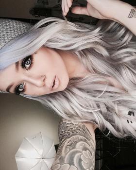 тату модель Riley Alessandra