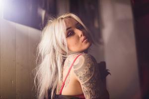 тату модель Riley Alessandra