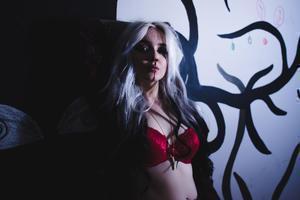 тату модель Riley Alessandra