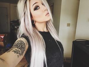 тату модель Riley Alessandra