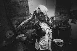 тату модель Riley Alessandra