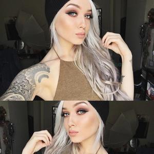 тату модель Riley Alessandra