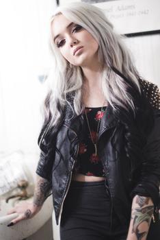 тату модель Riley Alessandra