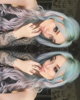 тату модель Riley Alessandra