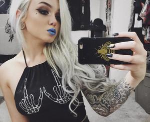 тату модель Riley Alessandra