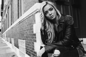 тату модель Riley Alessandra