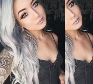 тату модель Riley Alessandra