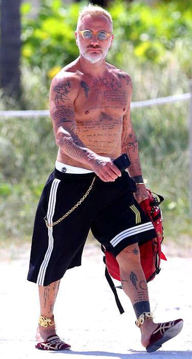 Татуировки итальянского жеребца Gianluca Vacchi — жизнь как алгоритм вирального видео