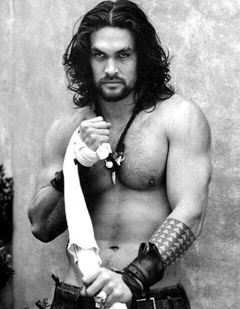  Тату Джейсон Момоа зубы акулы Полинезия