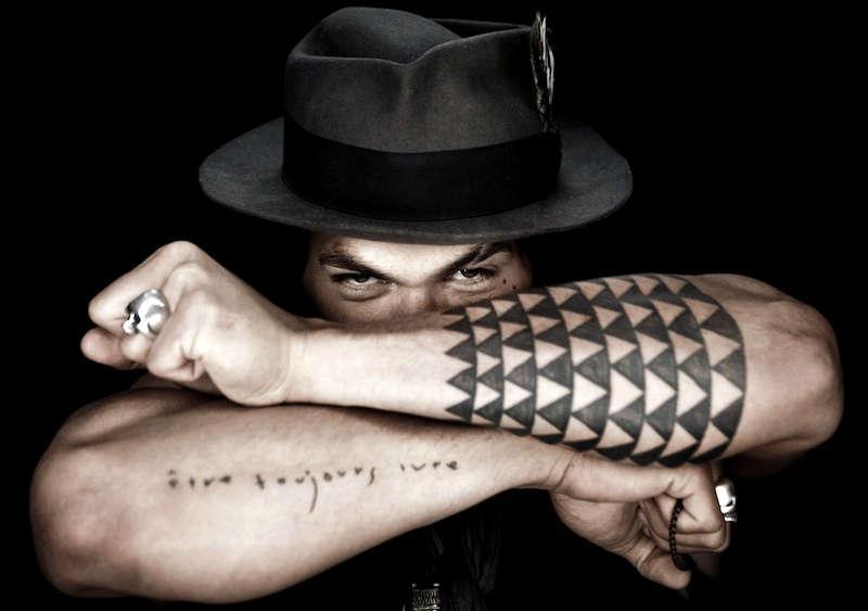 Тату Джейсон Момоа 