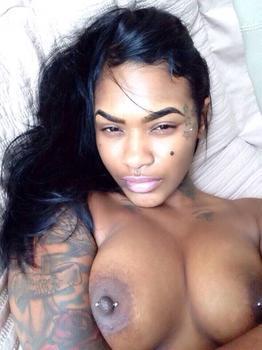 Интимный пирсинг сосков фото