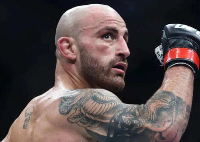 Александр Волкановски