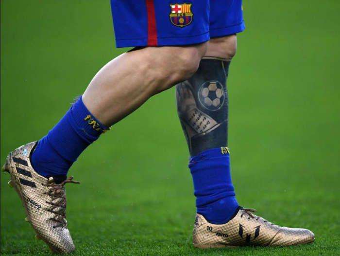 Тату Месси левой ноги