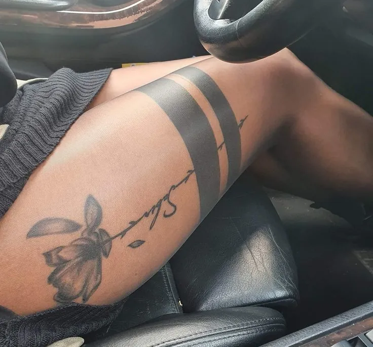 Значение тату на бедрах для женщин