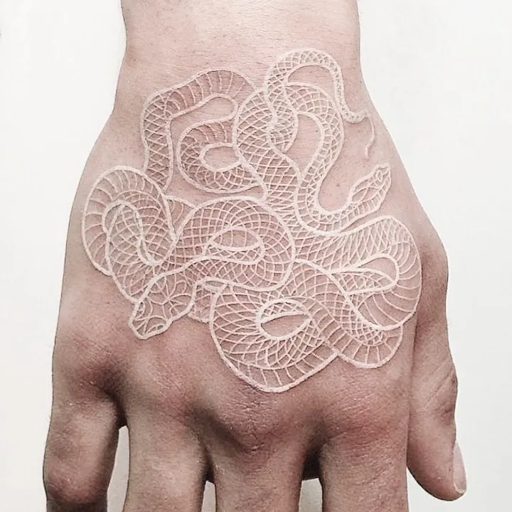 тату змея значение