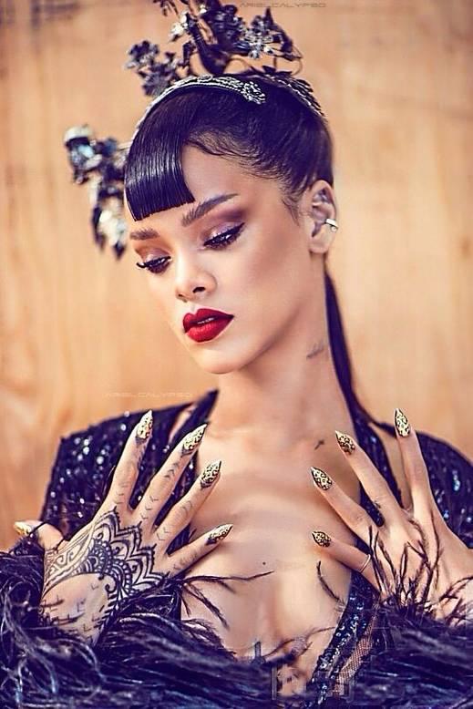 Почему женщины принимают решение сделать себе татуировку