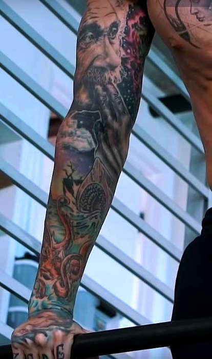 Воркаут Крис Херия