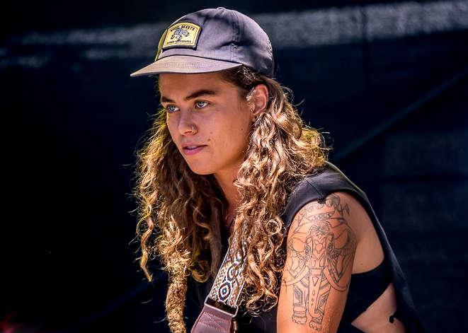 Тату слон девушке