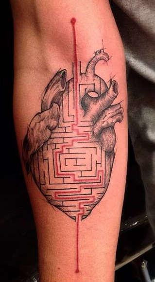 Тату лабиринт