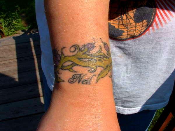 Тату браслет на запястье