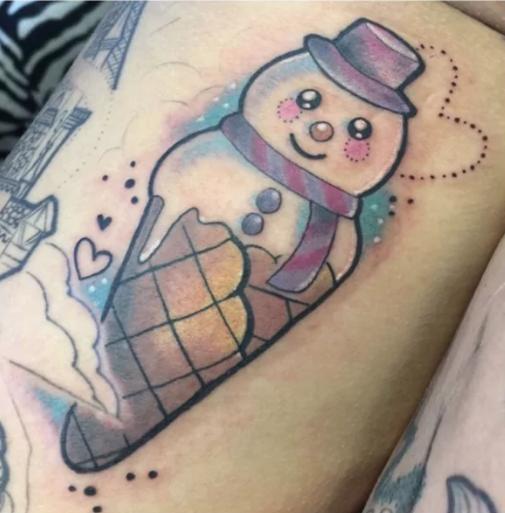 Тату новогоднее атмосферное