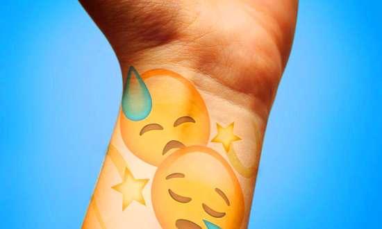 Тату эмодзи - гламурные эмодзитатупаки