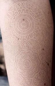тату мандала, белая