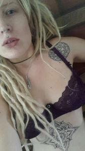 тату мандала, дреды