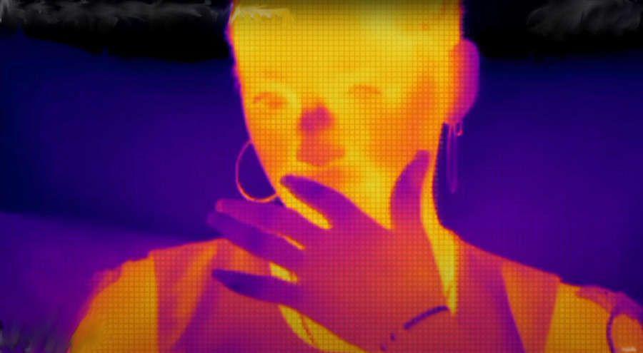 Как люди выглядят в потоковом тепловизоре?