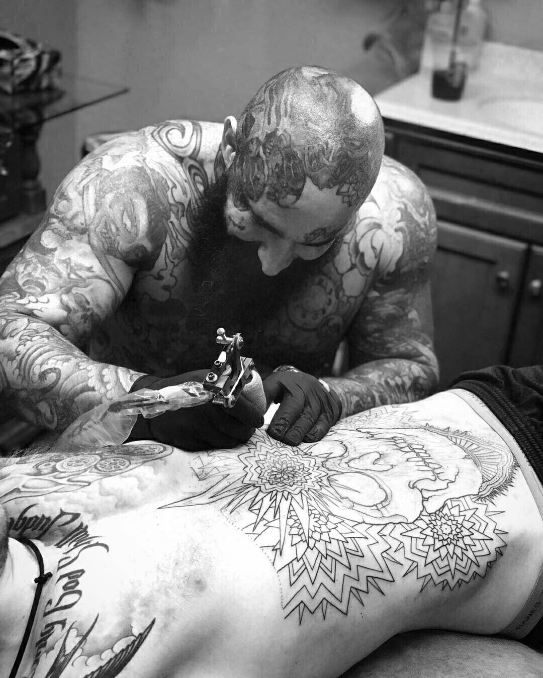 Тату-мастер, кто же он?