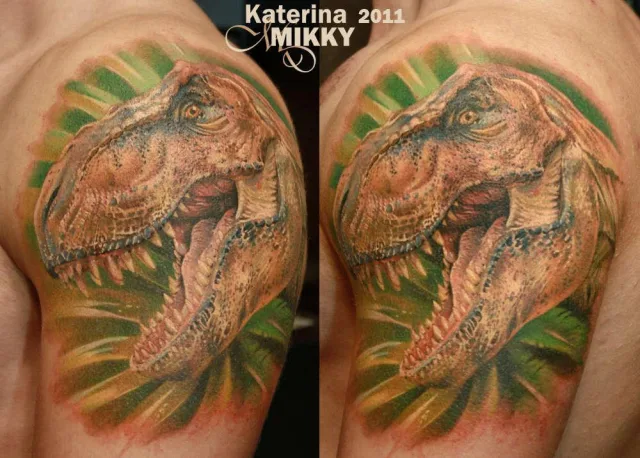 Тату динозавр