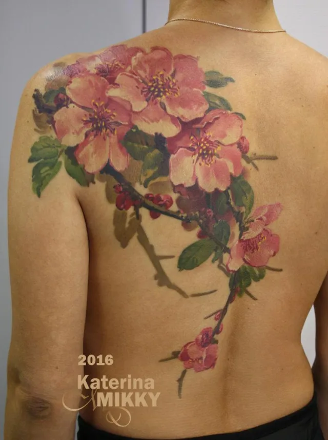 Тату Сакура в цвету