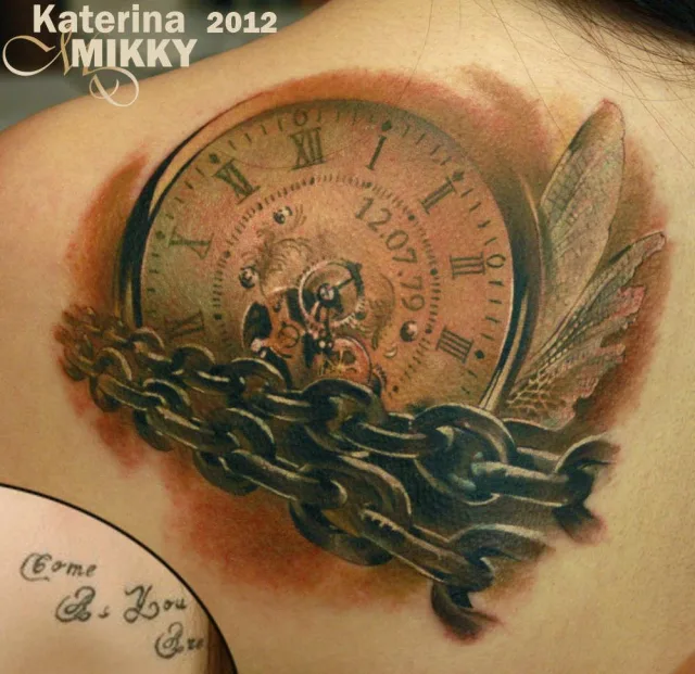 Тату часы стимпанк в цепях