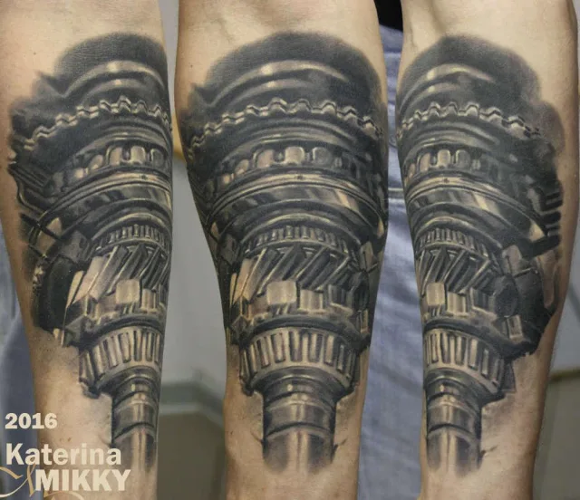Тату металлическая механика