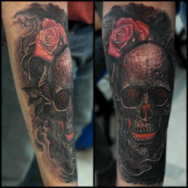 Тату объёмный 3d череп с розами
