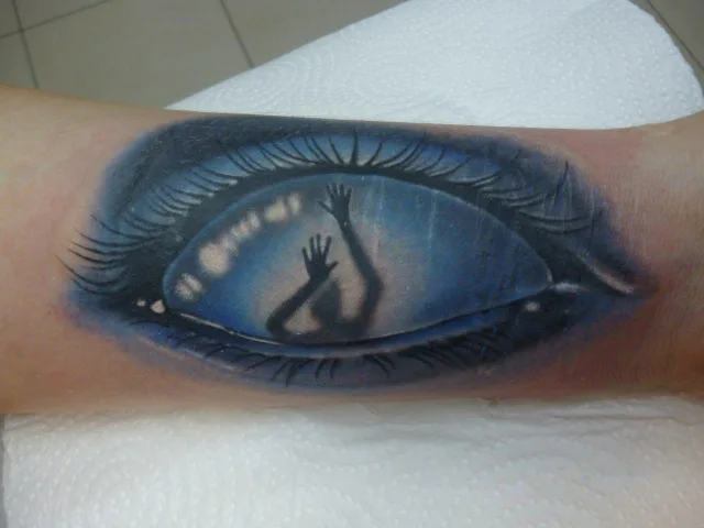 Тату ужасы на предплечье мужские