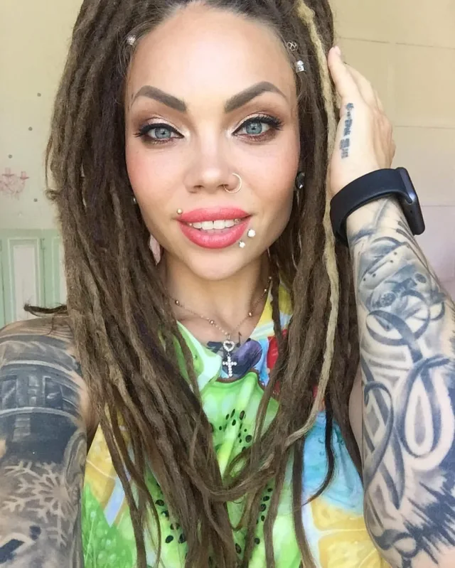 Света Ananas Единственная Тату Королева!