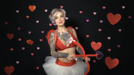 Sara X Does Beethoven's 'Für Elise. Валентинка от Сары Икс